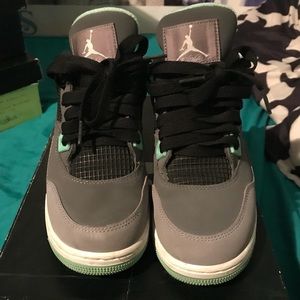 Air Jordan Retro 4